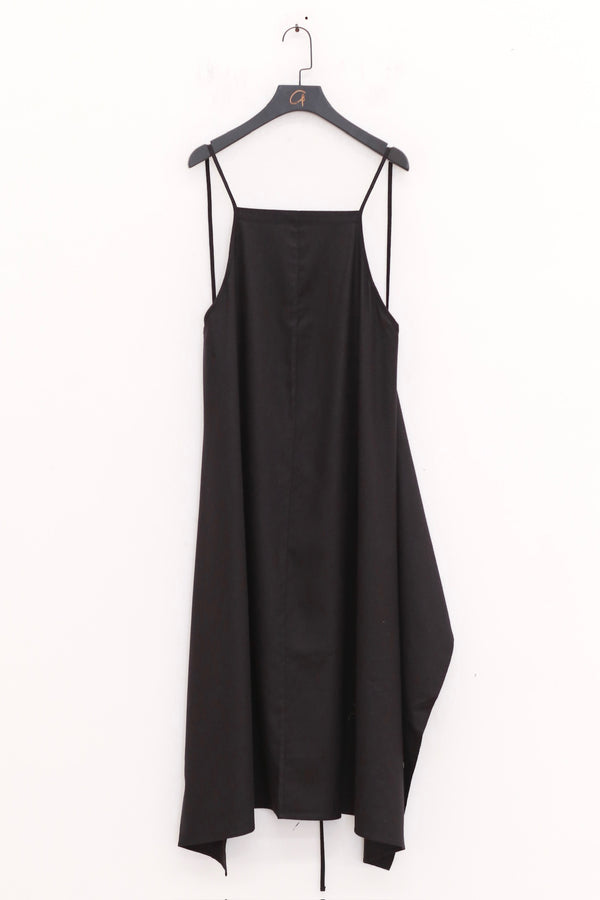 BASERANGE Apron Dress Portugal BAS-DRYU-WS-000-BLACK